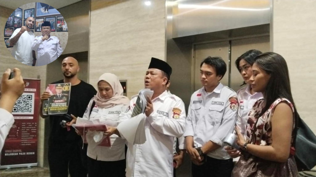 Mangapul Sirait, S.H., dan Tim Hukum LKBH PKN bersama Noor (WNA Palestina) di Mabes Polri